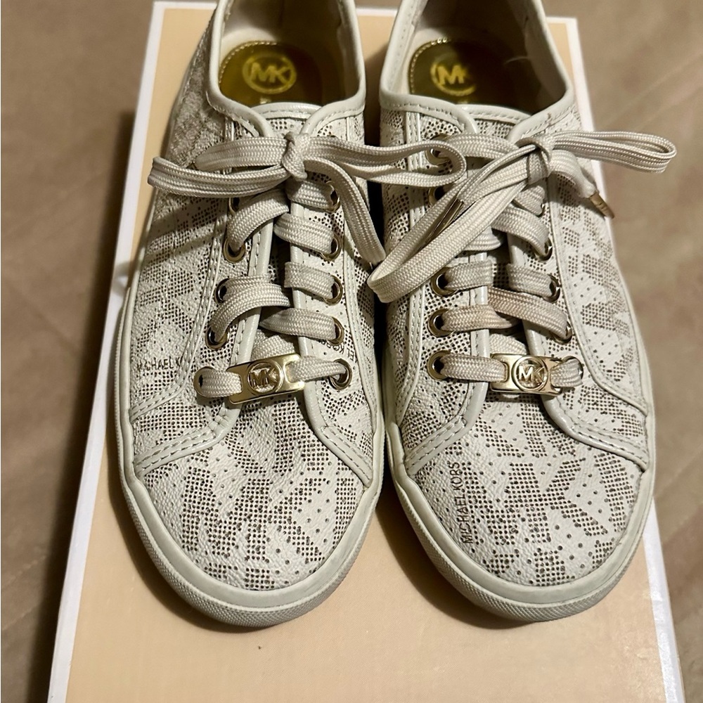 Michael Kors Light Tan Patterned Sneakers